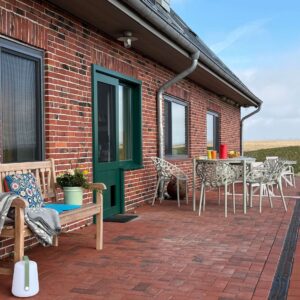 aussenansicht-langhaus-aussichtsreich-hallig-oland